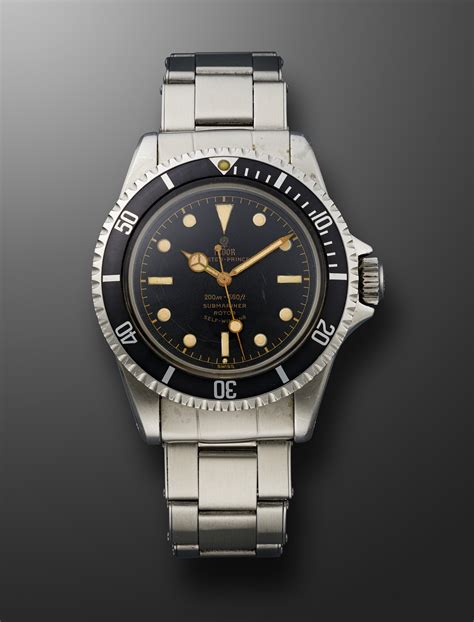 tudor oysterdate submariner.